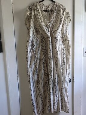 H&M Women's Cream Floral Print Maxi Dress/Cover Up